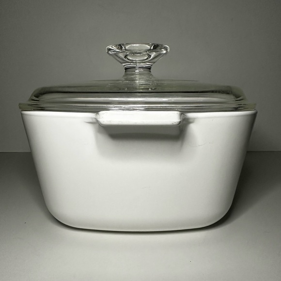 Vintage Corning Ware Blue Cornflower 1 3/4 qt Baking Dish with Pyrex Lid - Picture 5 of 15